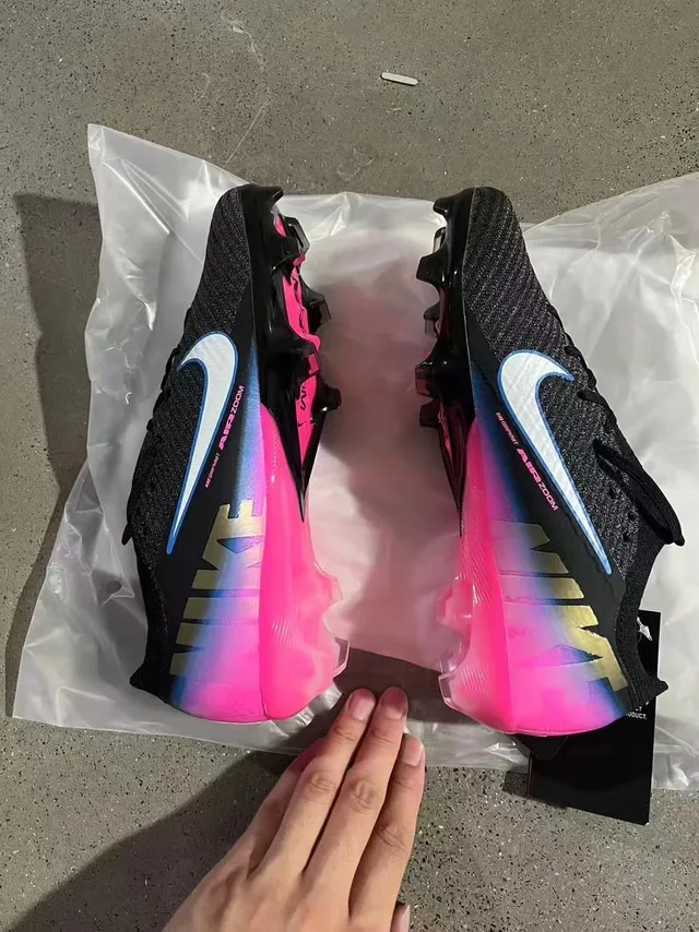 Nike Mercurial Soccer Shoes Black Pink Blue Gradient Firm-Ground Soccer Shoes 3