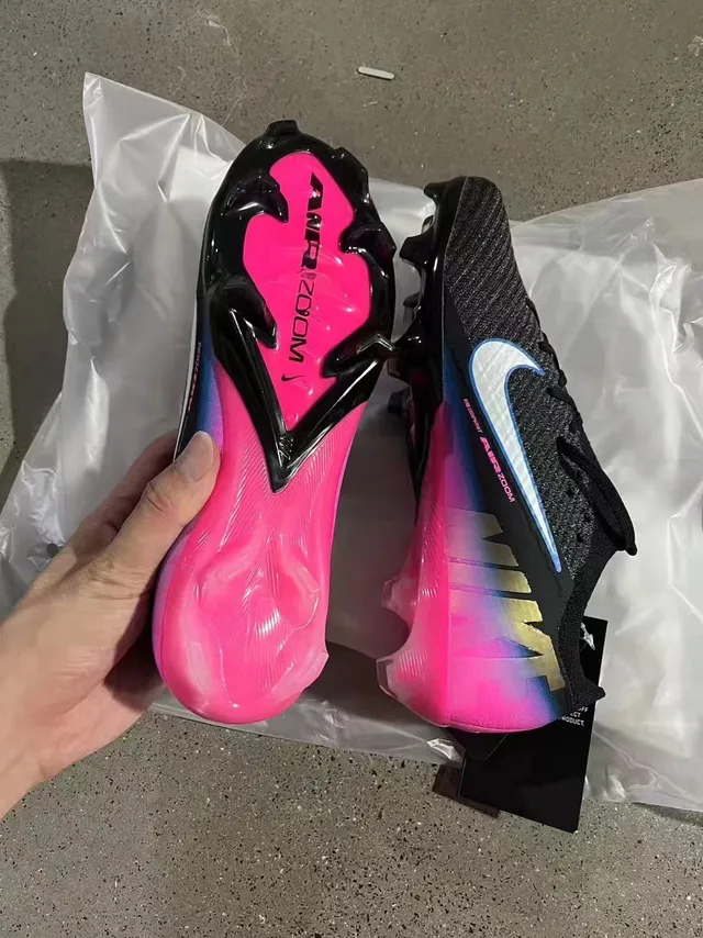 Nike Mercurial Soccer Shoes Black Pink Blue Gradient Firm-Ground Soccer Shoes 4