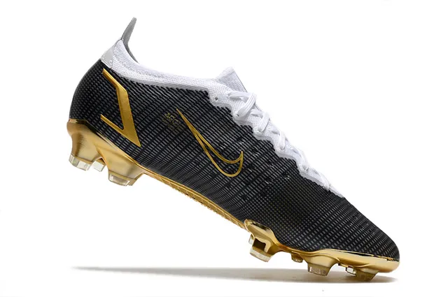 Nike Mercurial Vapor Preto e Dourado para gramado firme Sapatos de futebol 3