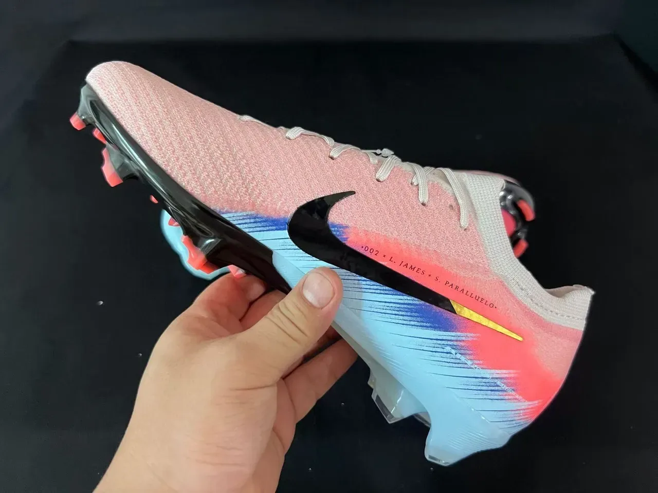 Nike Mercurial Vapor Chuteiras de Futebol Rosa Azul Upper Knit Colar Baixo Firm-Ground 4