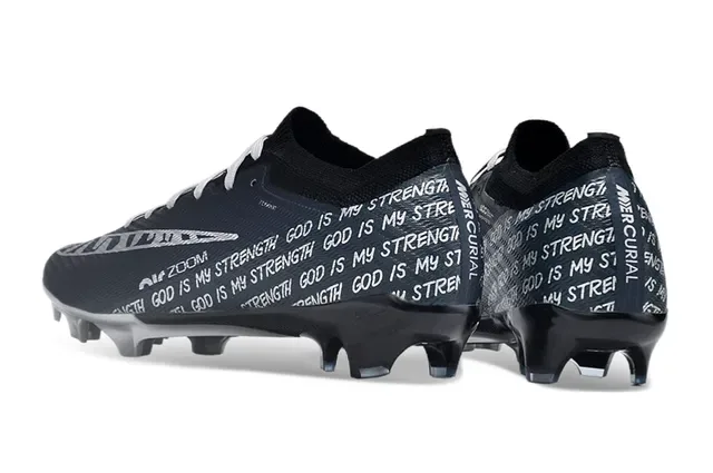 Nike Chaussures de football Navy White Low-Cut Flyknit Upper Molded Studs Firm-Ground 4