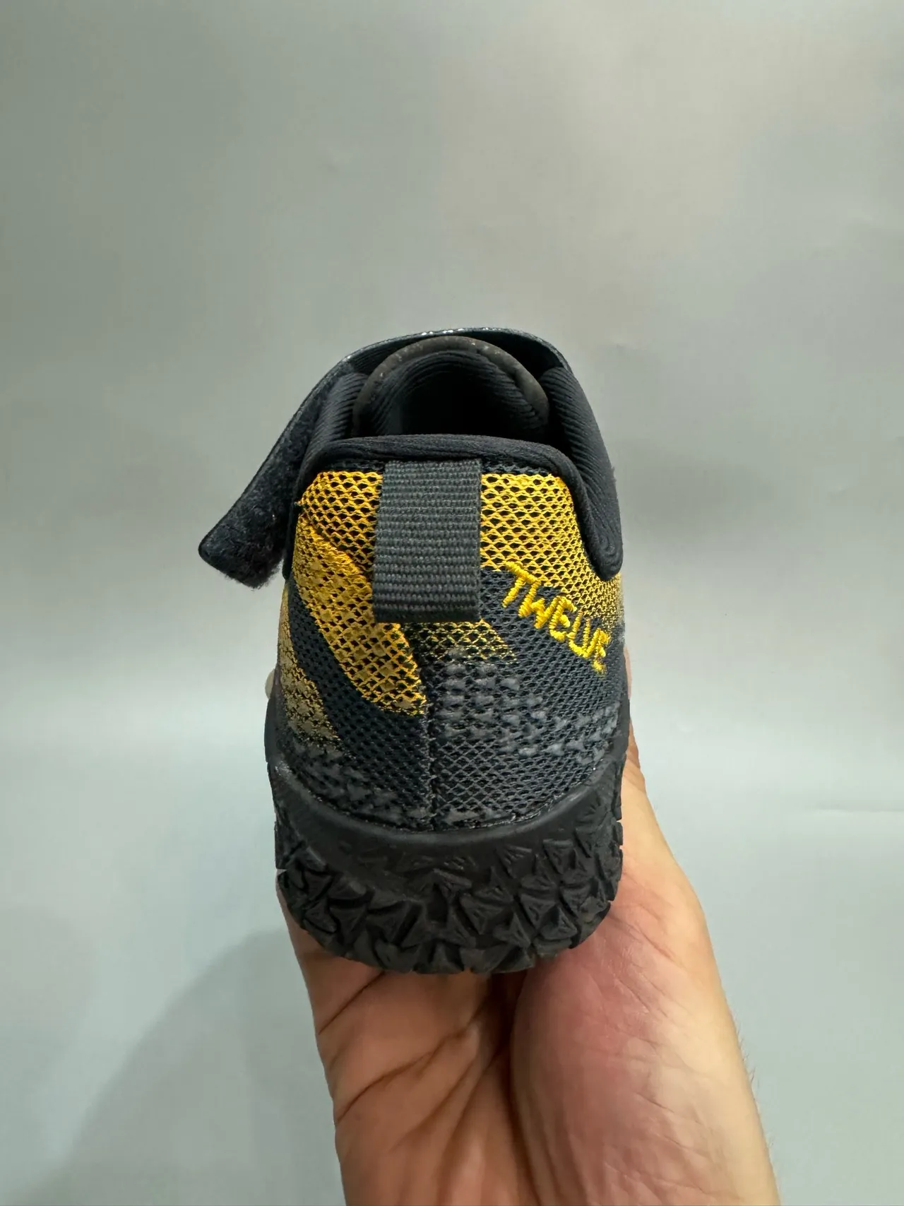 Nike Laranja Azul Tênis de Basquete Low-Top Upper de Tricot 18