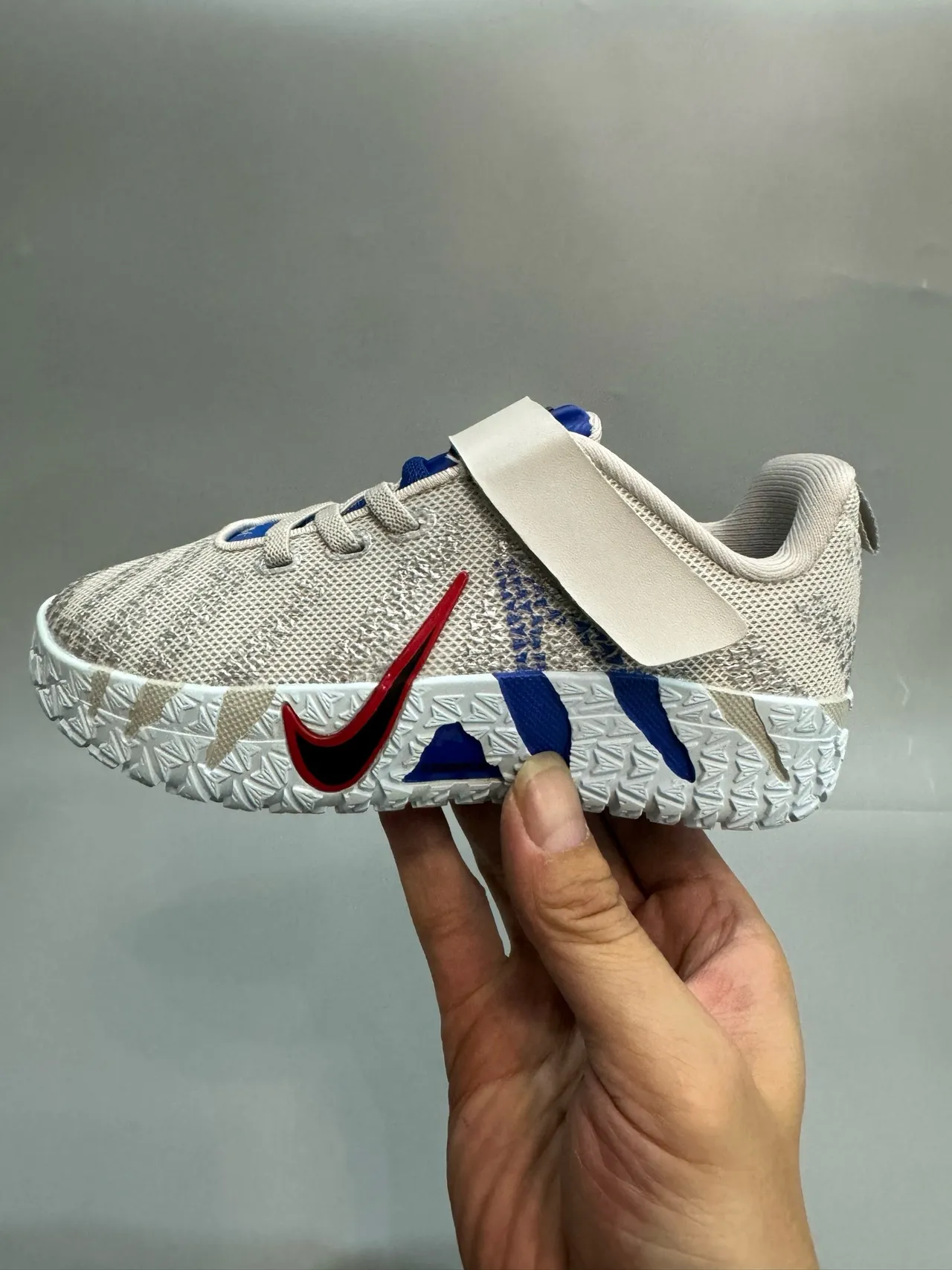 Nike Laranja Azul Tênis de Basquete Low-Top Upper de Tricot 23