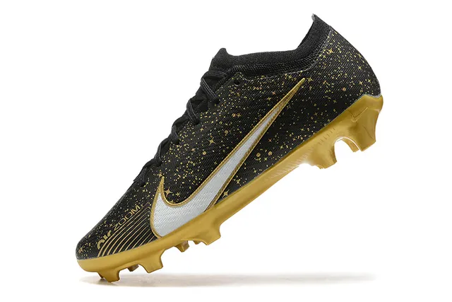 Nike Phantom GT Black Gold White Swoosh Overlay Molded Outsole Firm-Ground Soccer Shoes 4
