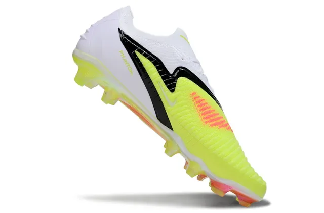 Nike Phantom GT أحذية كرة القدم أبيض وأصفر خياطة غير متماثل أسود أرض صلبة 2