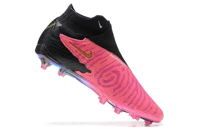 Nike Chaussures de Football Rose Noir Haut Ajustement Chaussettes Upper Translucide Iridescent Semelle Terrain Firme 3