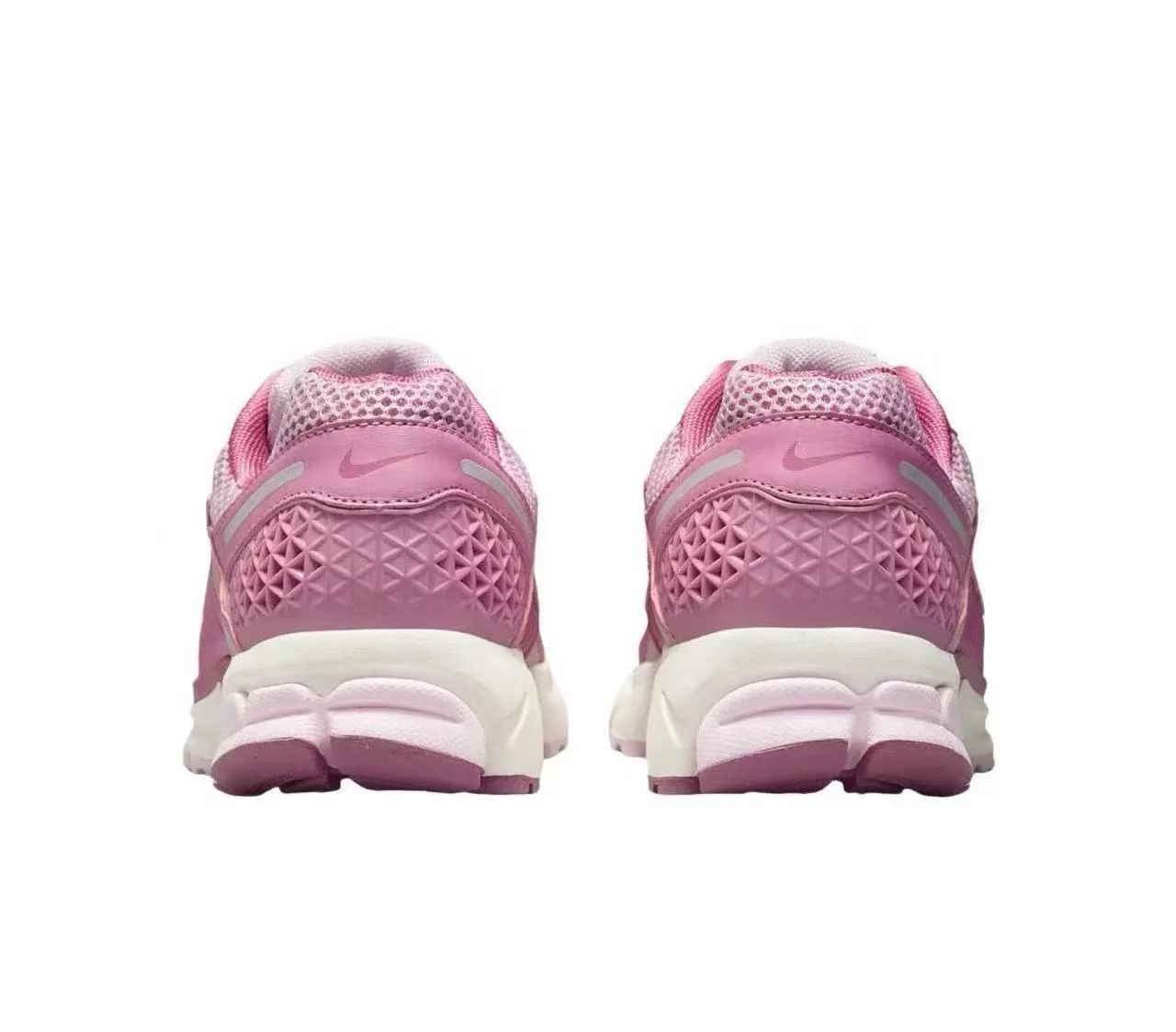 Nike Chaussures de course rose blanc maille superposition synthétique construction panneaux latéraux côtelés 4