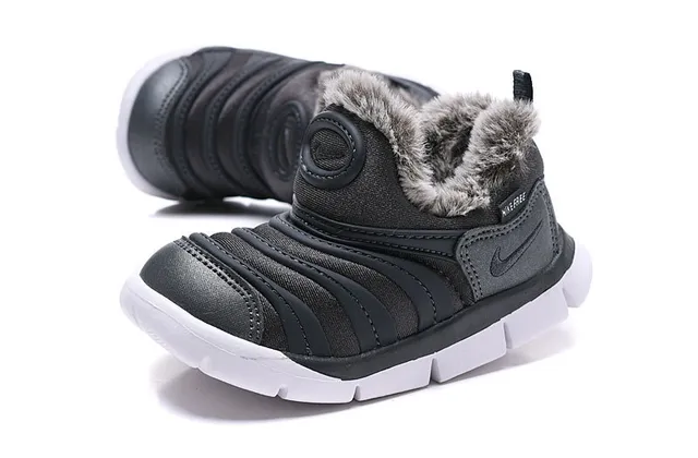 Nike Rose Blanc Slip-On Ribbed Synthetic Upper Bottes de Neige 23