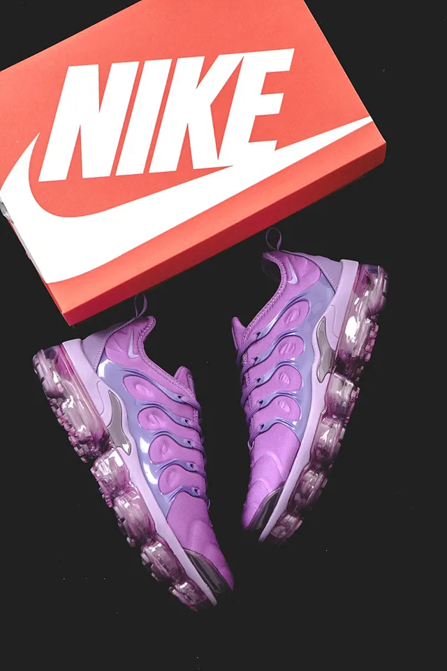 Nike Purple Transparent Wave-Shaped Cage Overlay Translucent Segmented Air Sole Lifestyle Sneakers 11