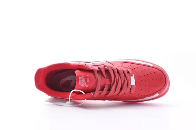Nike Red White Low-Top Perforated Toe Lifestyle Sneakers 6