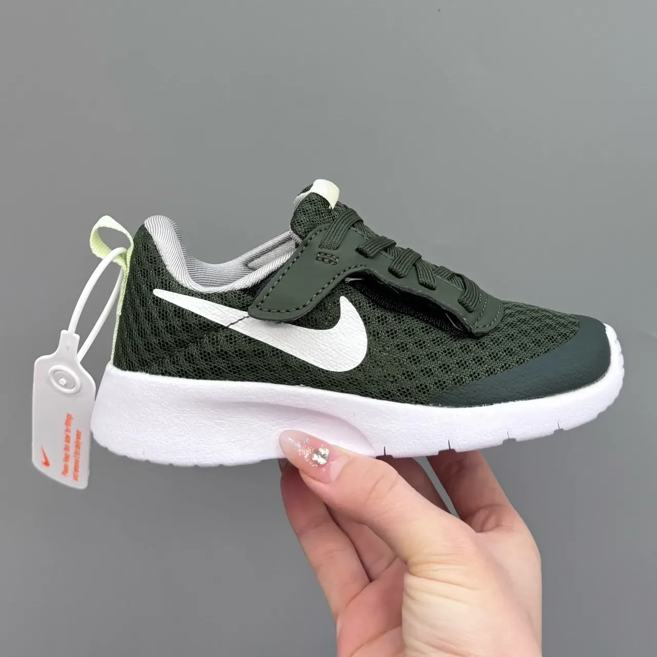 Nike Revolution White Pink Mesh Upper Hook-and-Loop Strap Lifestyle Sneakers 22