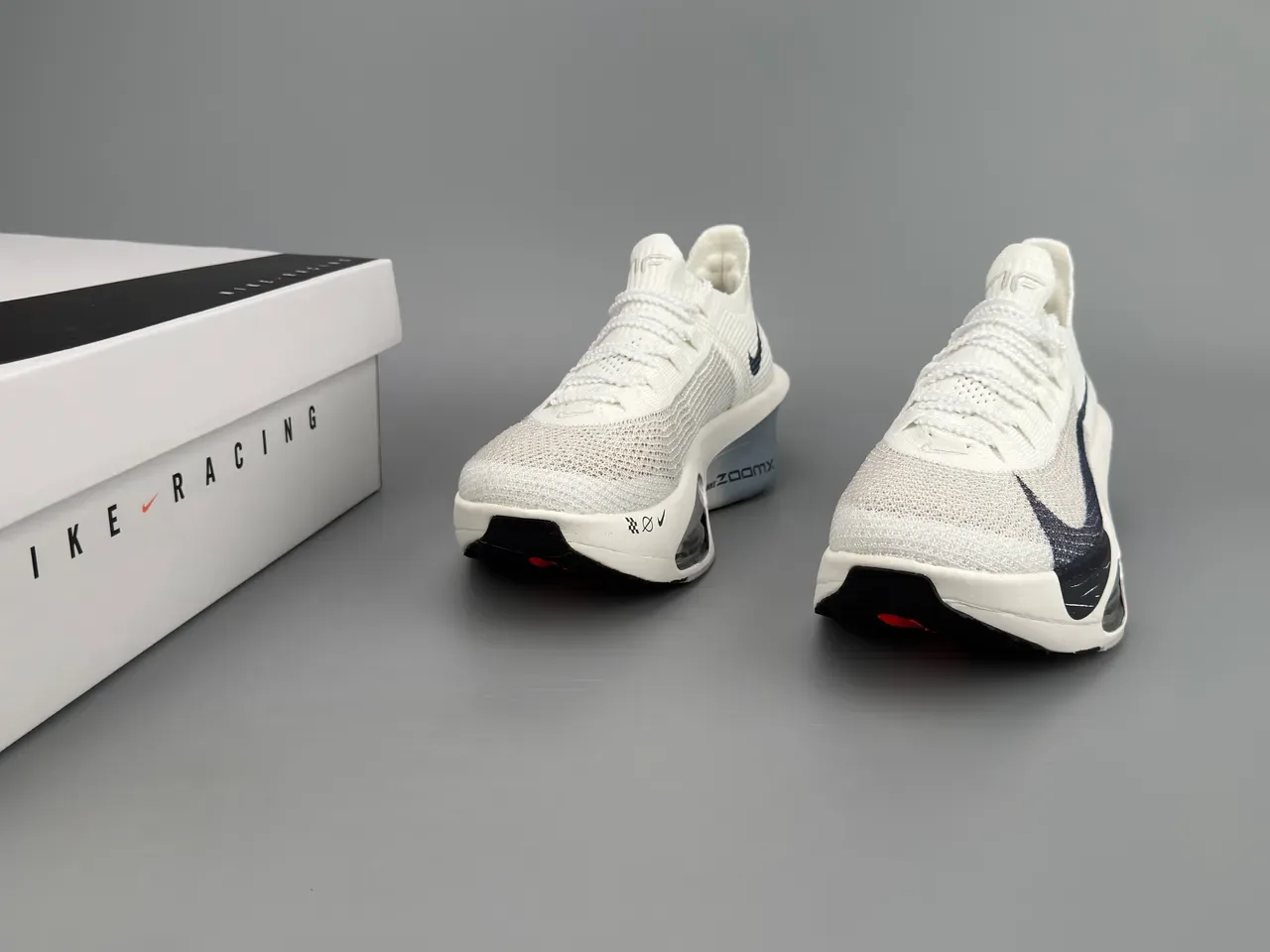 Nike Road Racing AF chaussures de running blanc noir gris 7