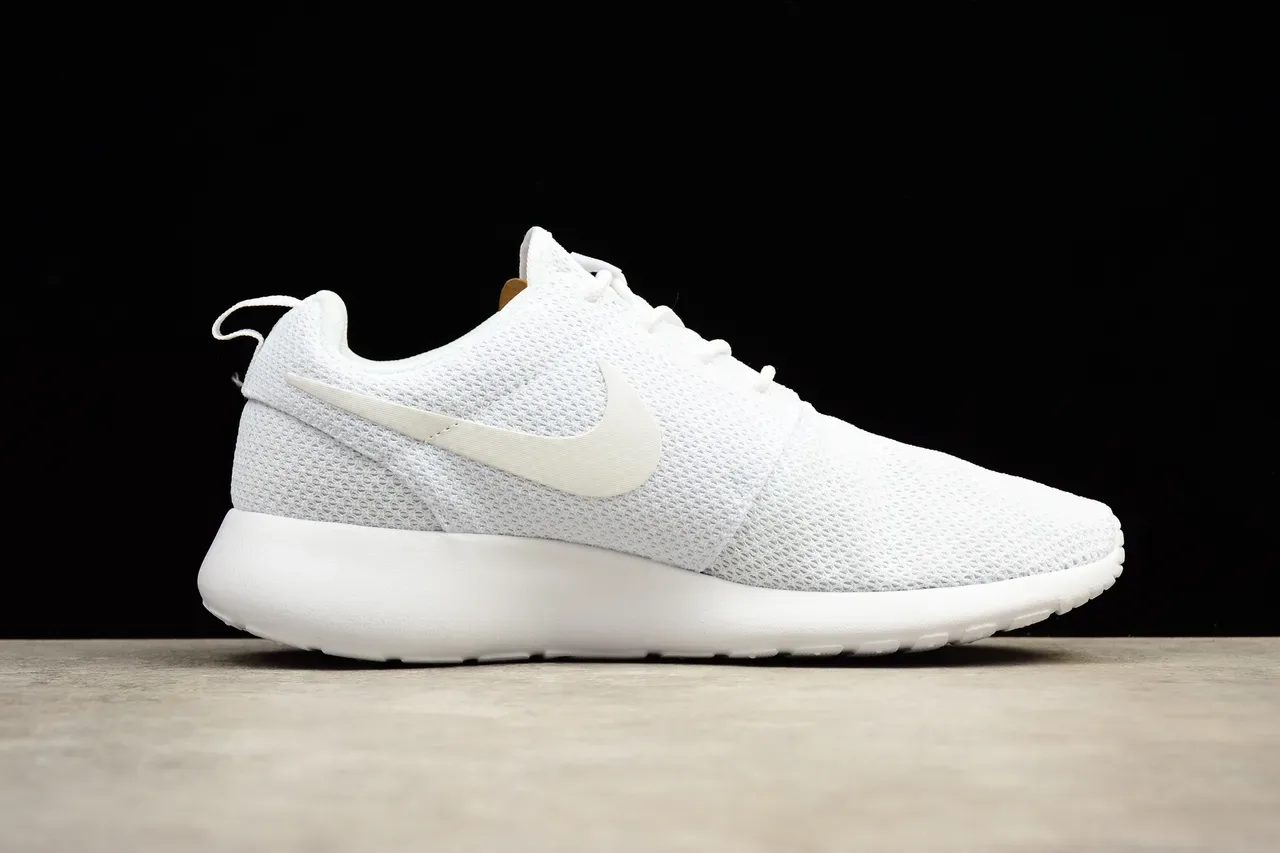 Nike Roshe One White Lifestyle Sneakers 7