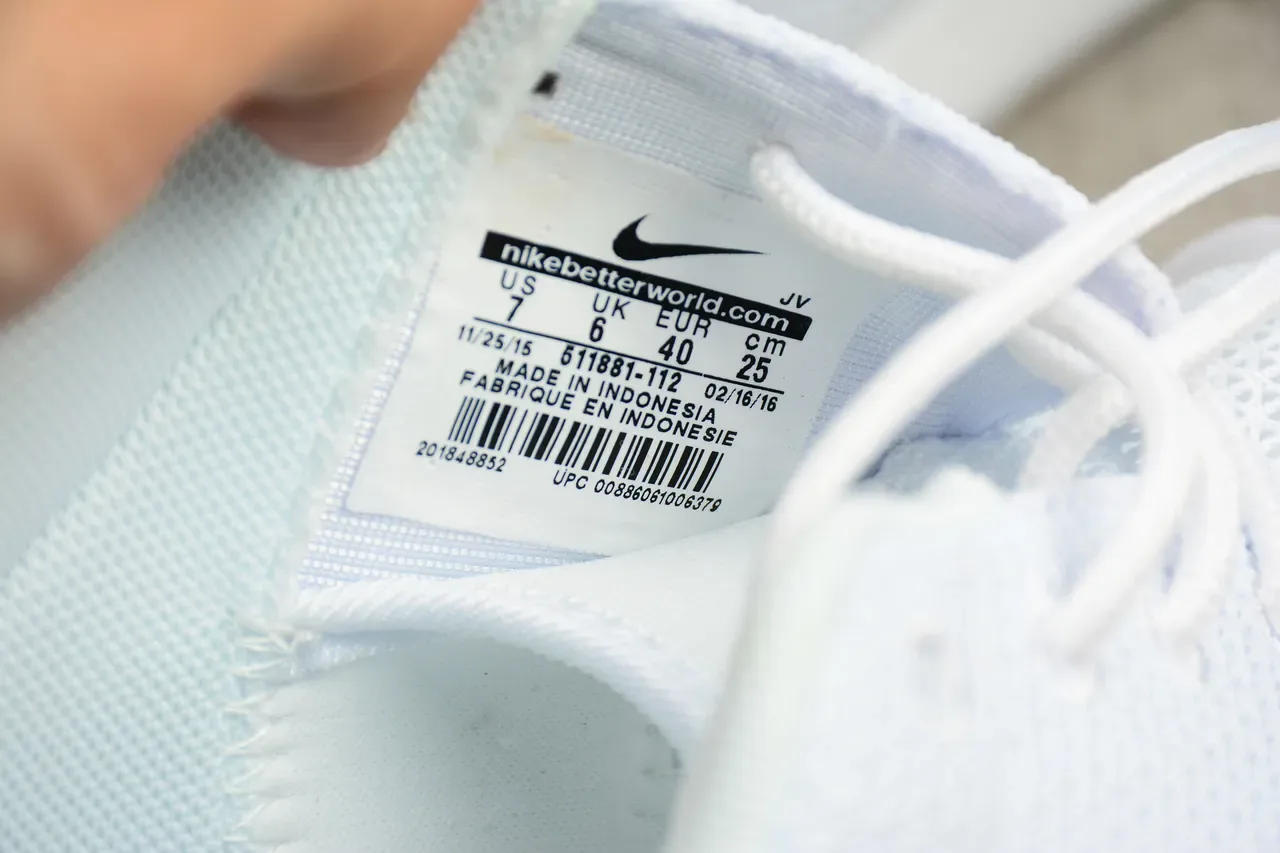 Nike Roshe One White Lifestyle Sneakers 8