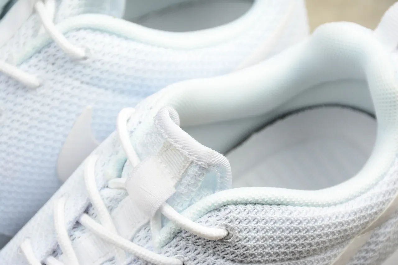 Nike Roshe One White Lifestyle Sneakers 12