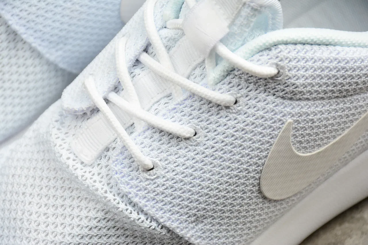 Nike Roshe One White Lifestyle Sneakers 13