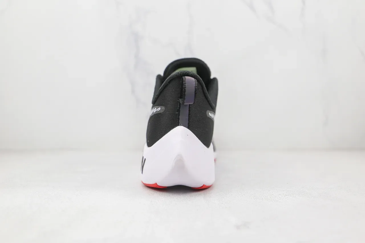 Nike Tênis de corrida Preto Branco Vermelho Cinza 2