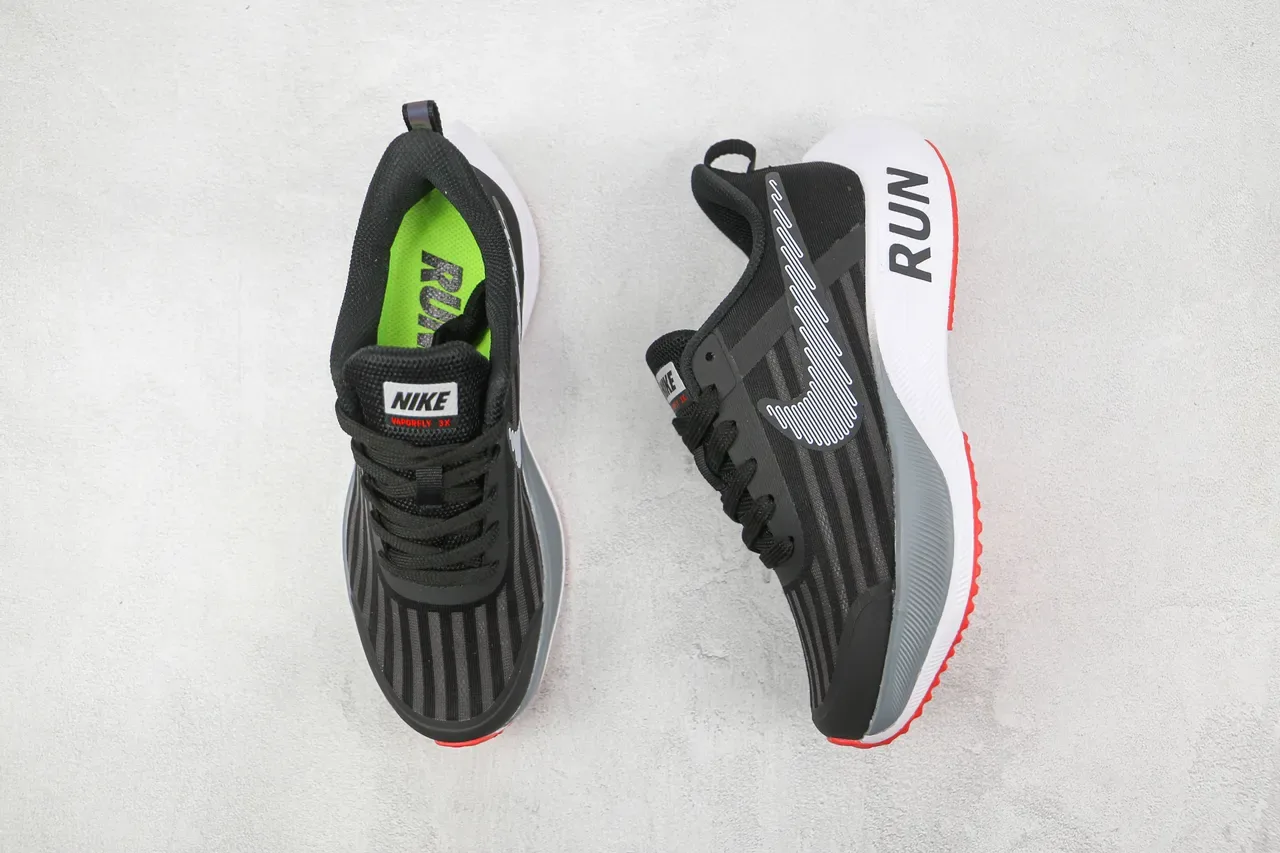 Nike Tênis de corrida Preto Branco Vermelho Cinza 8