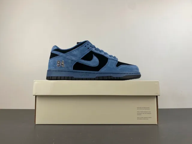 Nike SB Dunk Low '94' chaussures de skateboard en daim bleu noir 15
