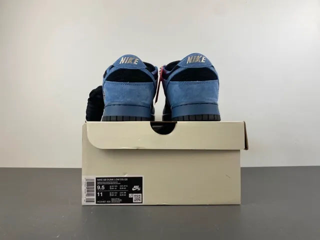 Nike SB Dunk Low '94' chaussures de skateboard en daim bleu noir 17
