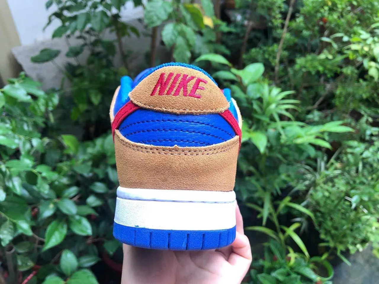 Nike SB Dunk Low Blue Tan Red Skateboard Shoes 2