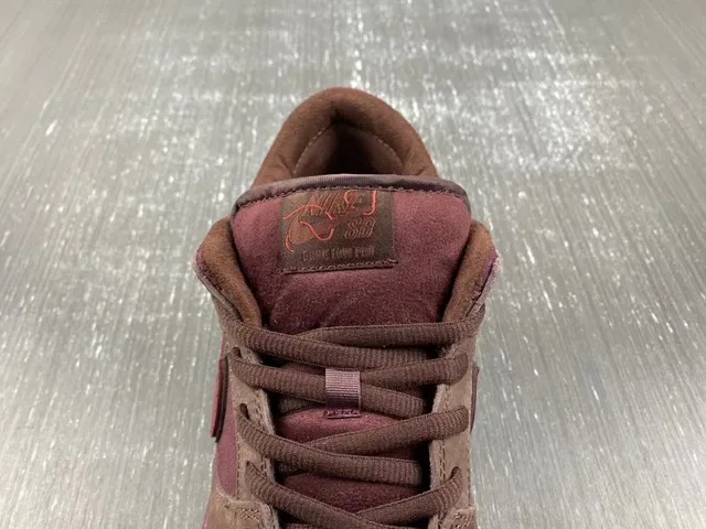Chaussures de Skateboard Nike SB Dunk Low Bourgogne Marron 5