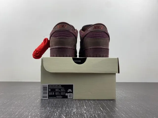 Chaussures de Skateboard Nike SB Dunk Low Bourgogne Marron 17