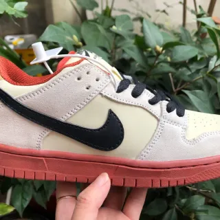 Nike SB Dunk Low Cream Black Coral 滑板鞋