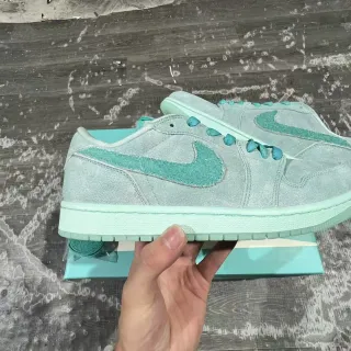 Nike SB Dunk Low Mint Teal Suede Skateboard Shoes