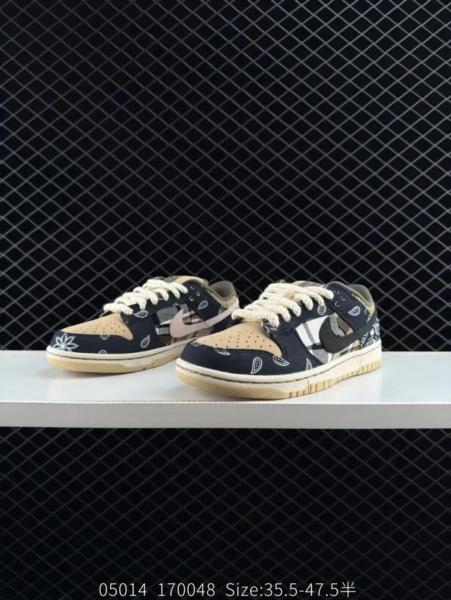 Nike SB Dunk Low Chaussures de skateboard bleu marine beige bandana à carreaux 2
