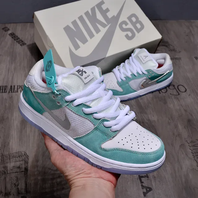 Nike SB Dunk Low White Mint Green Skateboard Shoes 2
