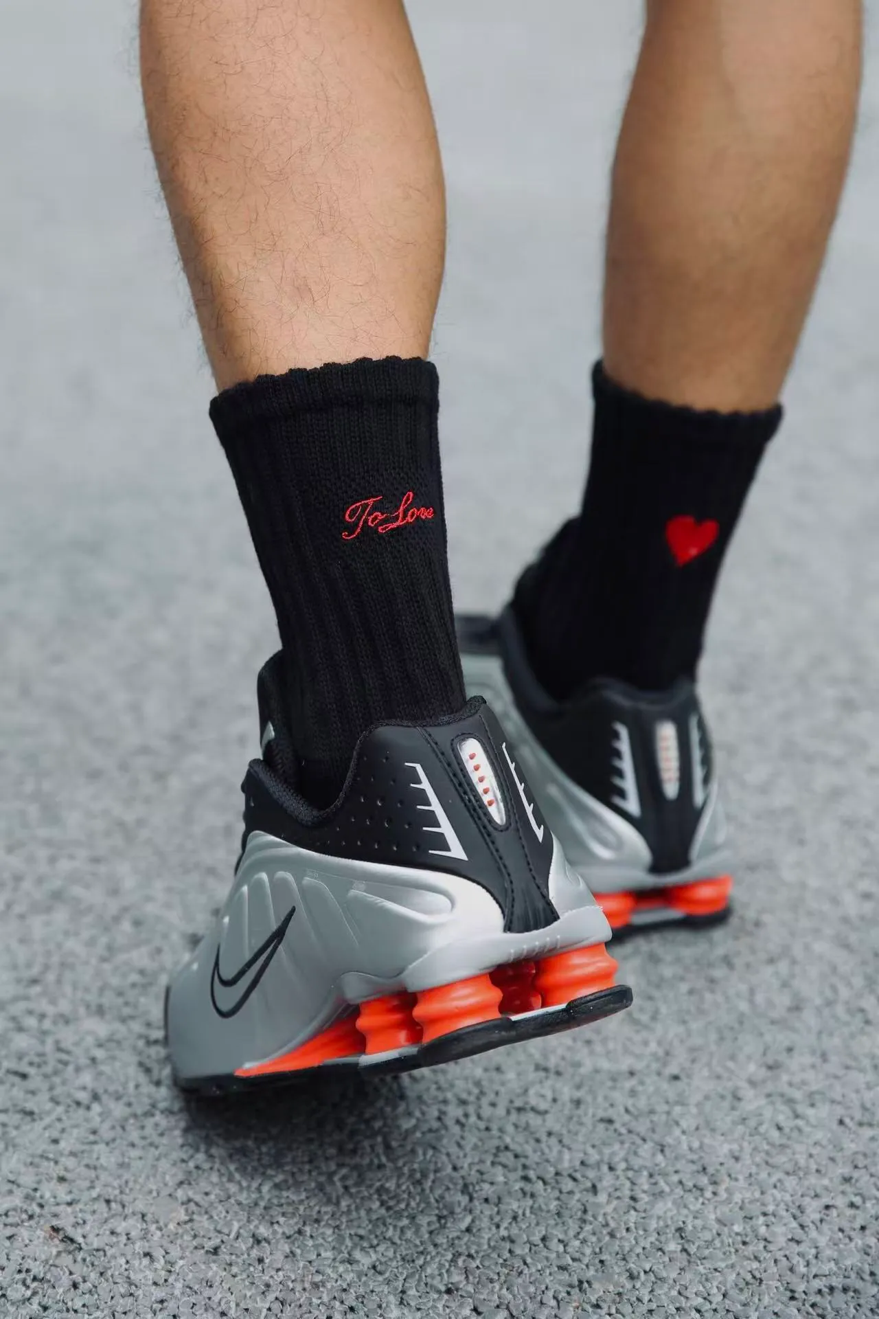 Nike Shox NZ Black Silver Red Lifestyle Sneakers 6