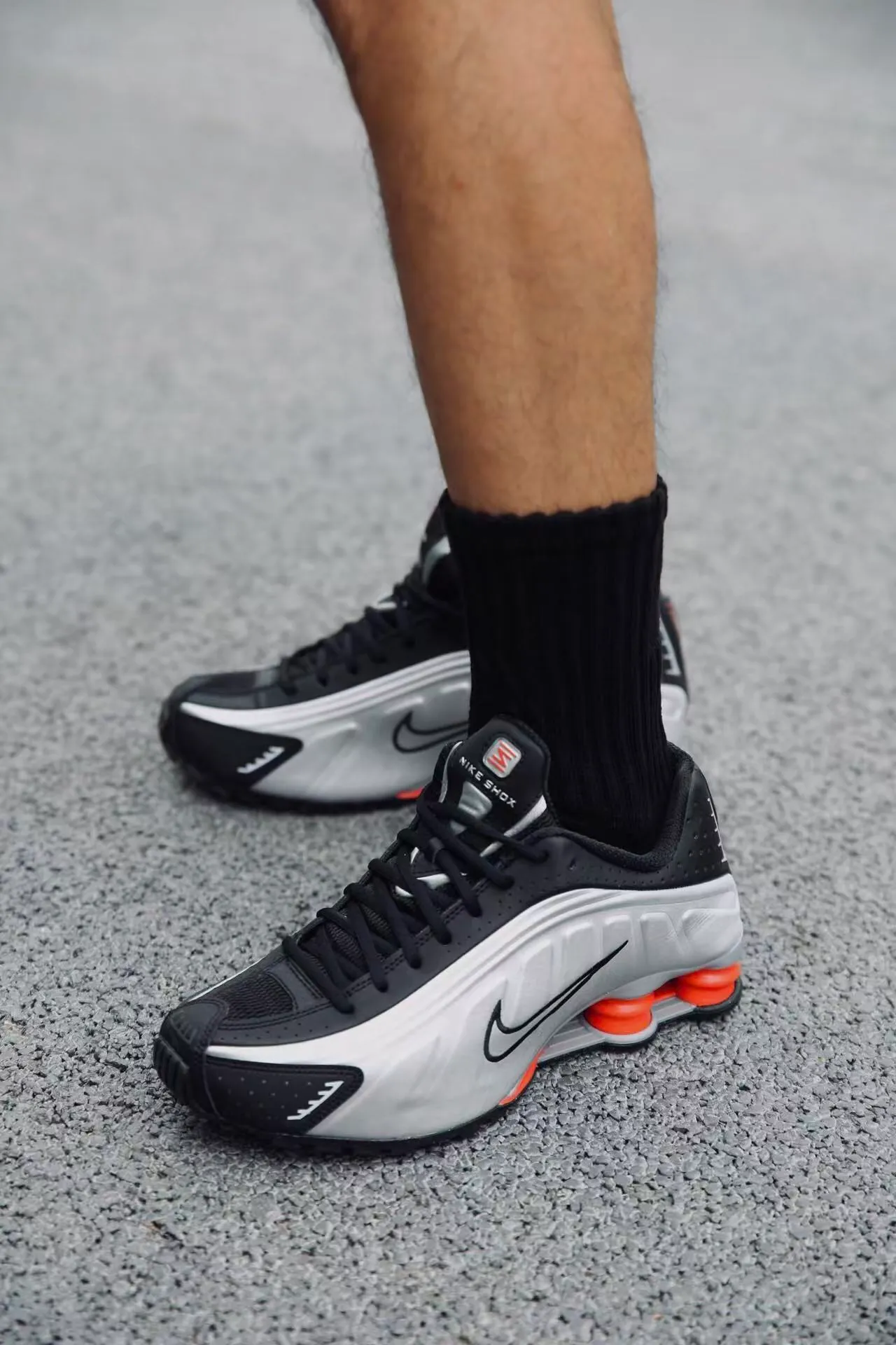 Nike Shox NZ Black Silver Red Lifestyle Sneakers 7