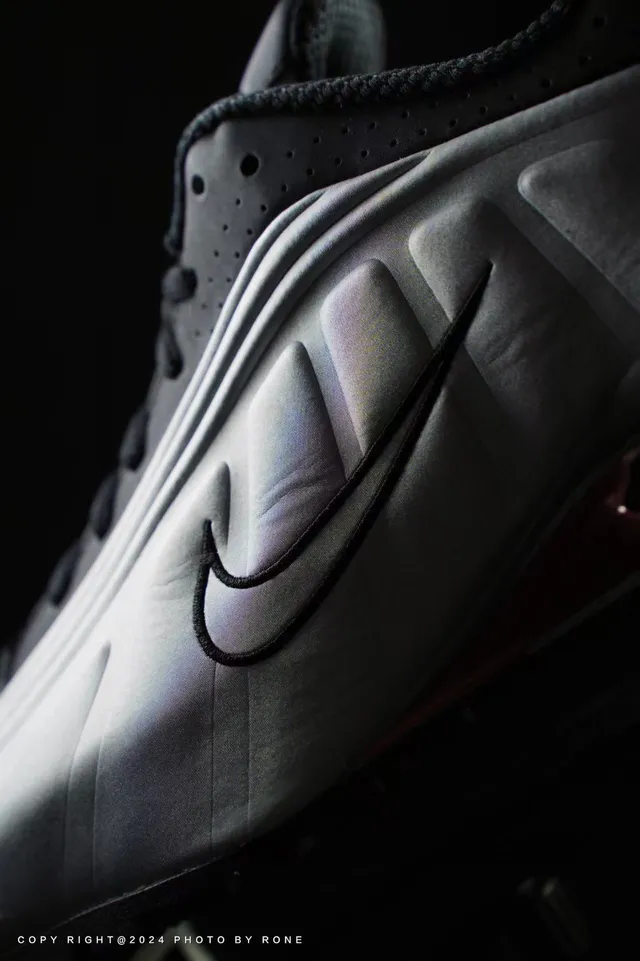 Nike Shox NZ Black Silver Red Lifestyle Sneakers 12