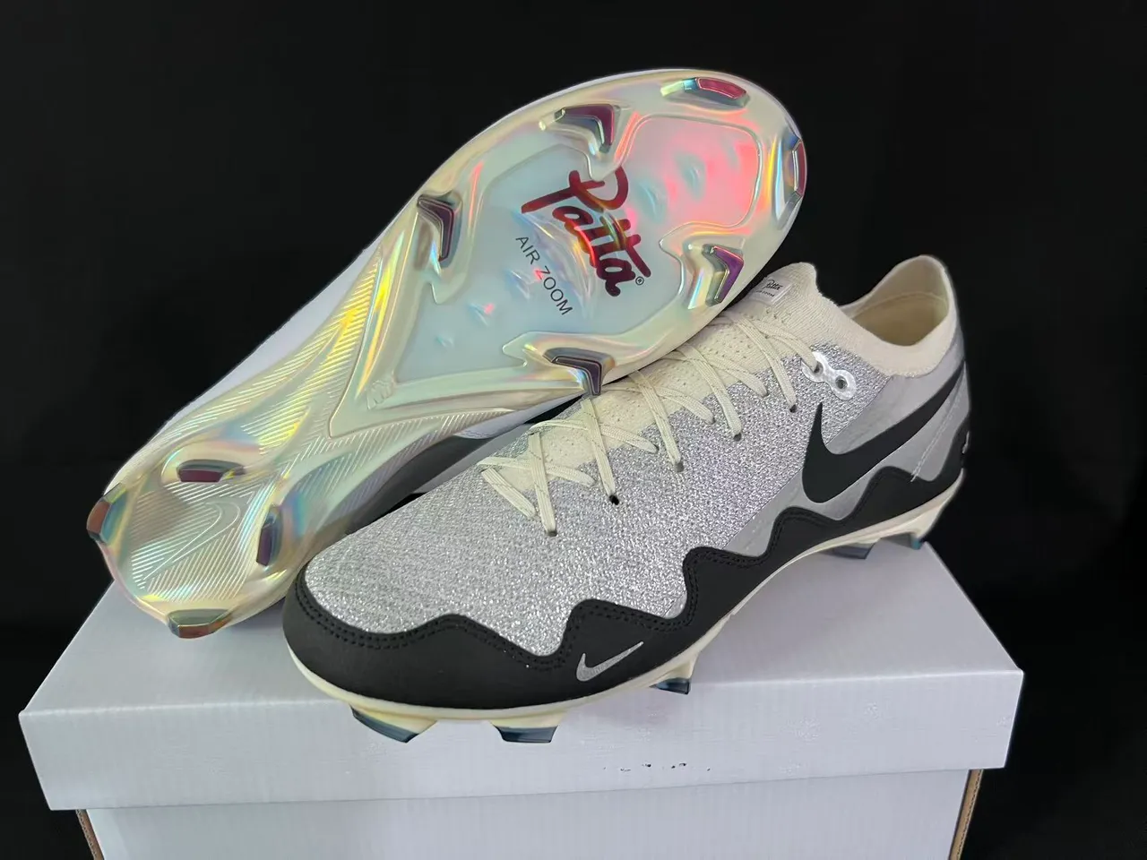 Nike Silver White Glitter Upper Swoosh Overlay Firm-Ground Soccer Shoes 7