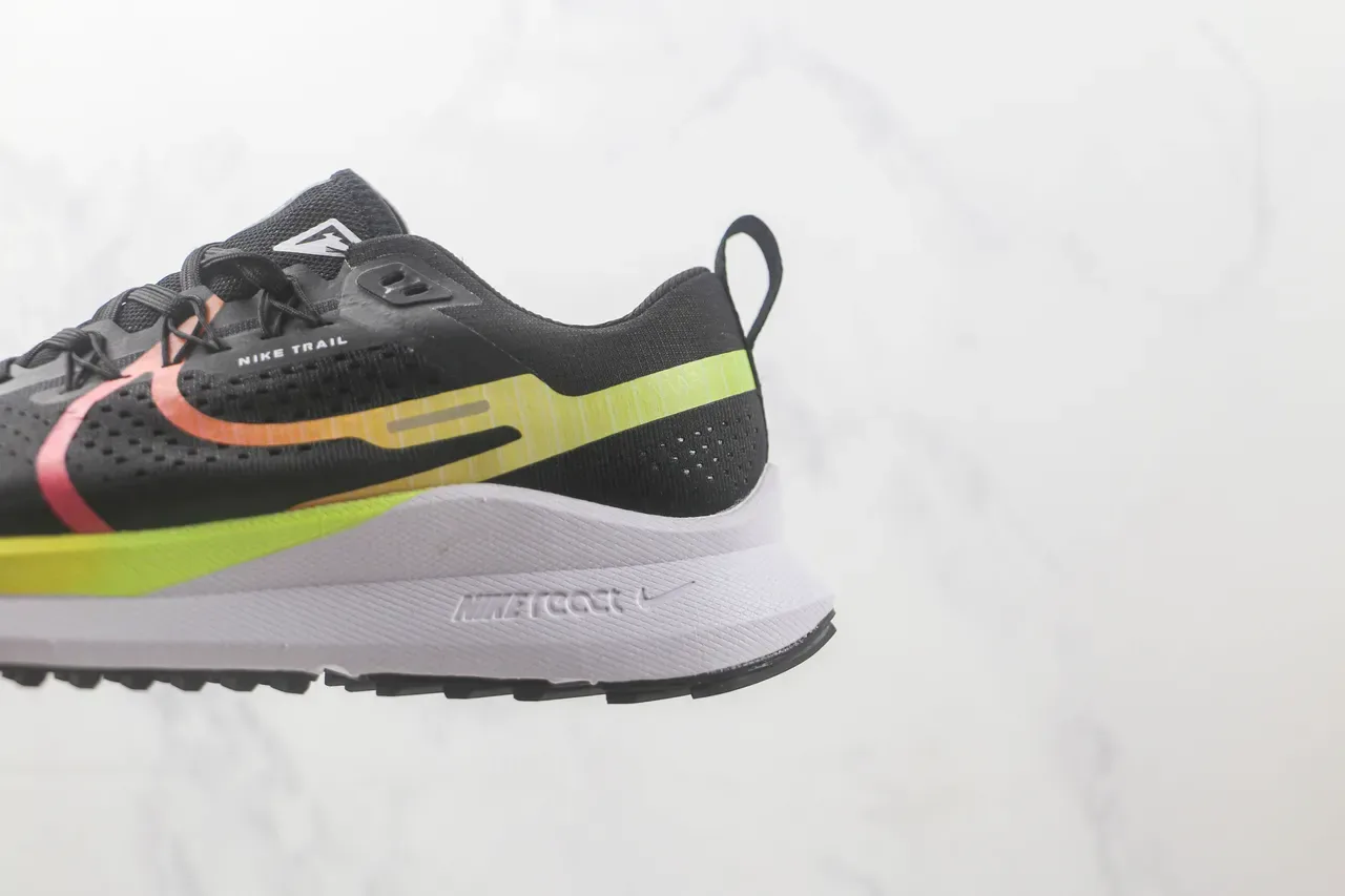Nike Trail Black Multicolor Breathable Engineered Mesh Upper Gradient Neon Accent Stripe Running Shoes 7
