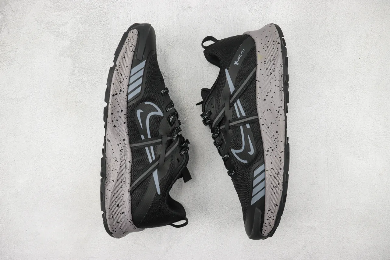 Nike tênis de trail running preto cinza GORE-TEX tênis de running 2