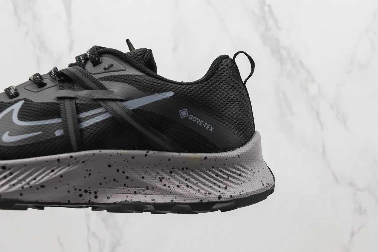 Nike tênis de trail running preto cinza GORE-TEX tênis de running 7