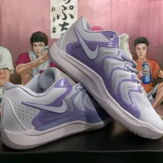 Nike Vapor X लैवेंडर और व्हाइट लाइफस्टाइल स्नीकर