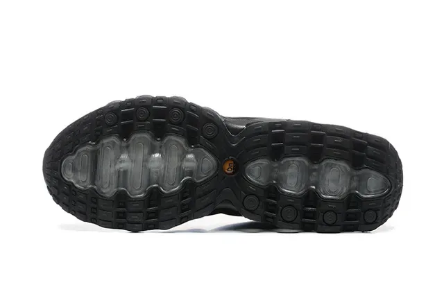 Nike Wave-Cage Black Silver Lifestyle Sneakers 7