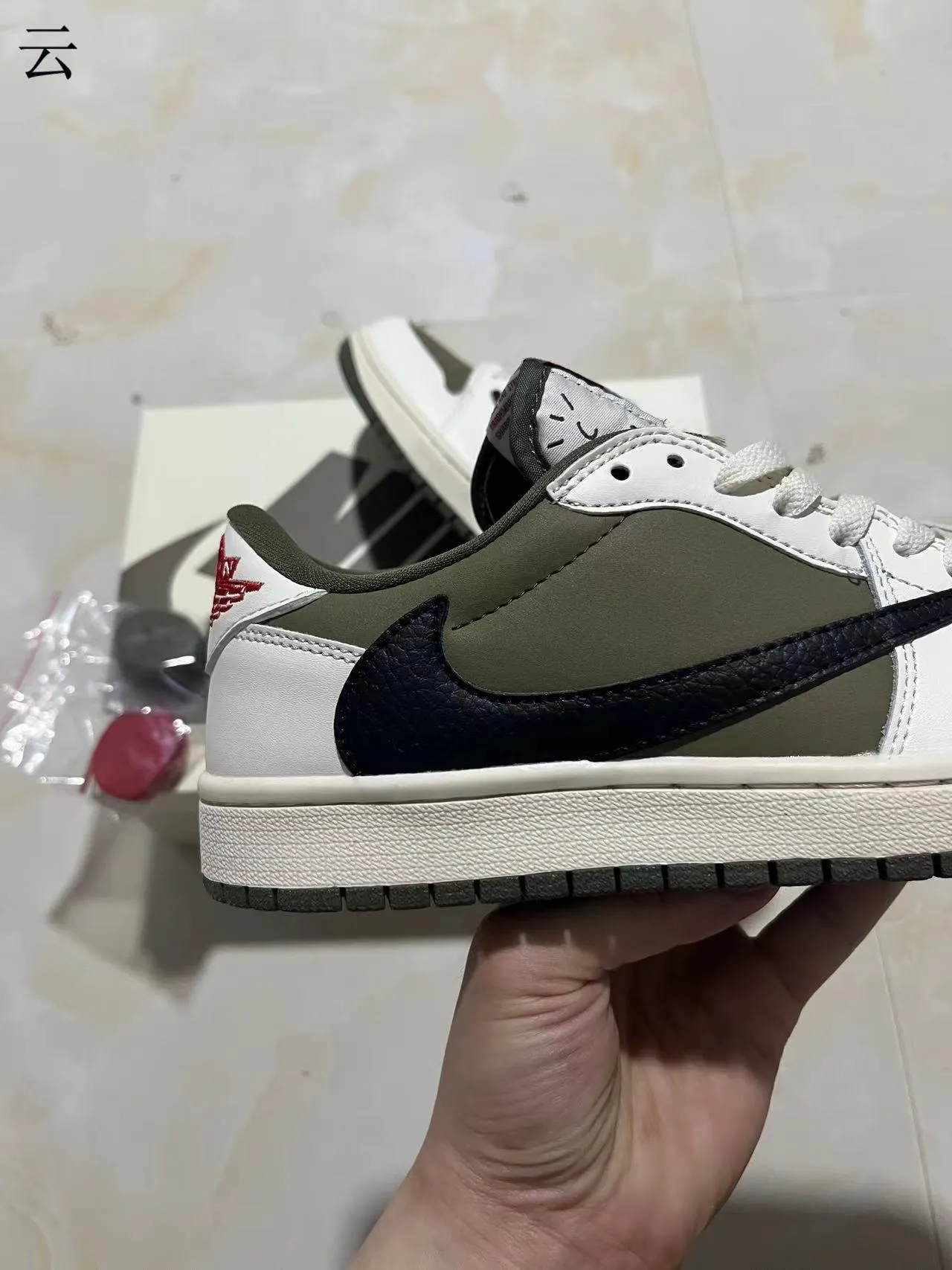 Nike White Army Green Low-Top Layered Leather And Synthetic Upper Lifestyle Sneakers 7