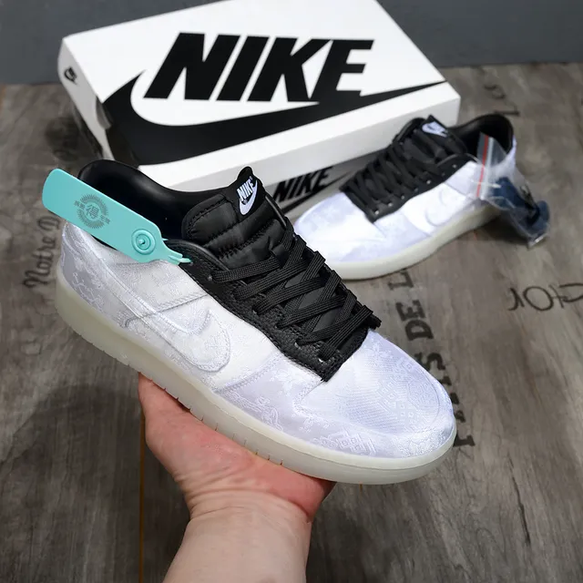 Nike White Black Textured Silk-Like Upper Padded Collar Lifestyle Sneakers 2