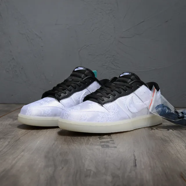 Nike White Black Textured Silk-Like Upper Padded Collar Lifestyle Sneakers 4
