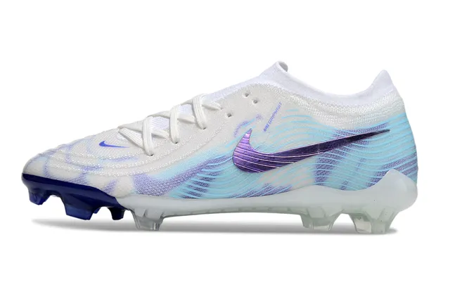 Nike White Blue Low-Cut Knit Upper Iridescent Swoosh Firm-Ground Soccer Shoes 7