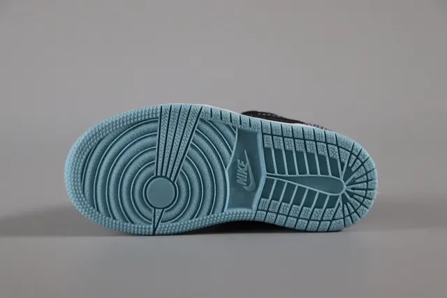 Nike White Blue Low-Top Multi-Panel Leather/synthetic Construction Lifestyle Sneakers 6