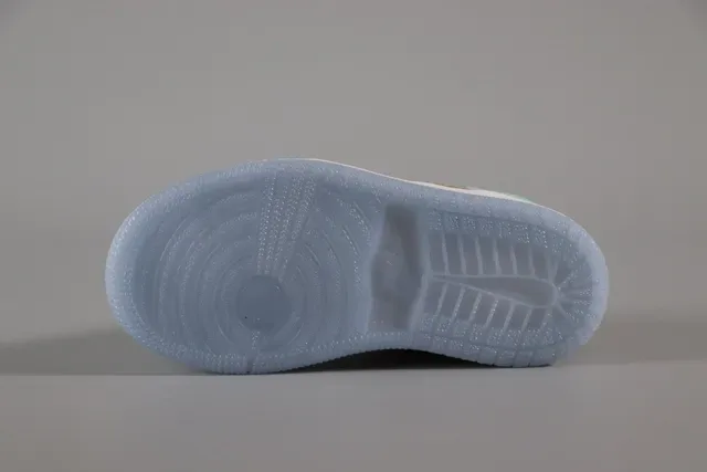 Nike White Blue Low-Top Multi-Panel Leather/synthetic Construction Lifestyle Sneakers 16