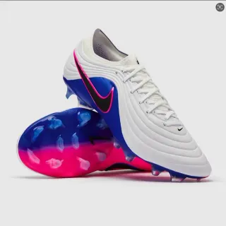 Nike أبيض أزرق أعلى اصطناعي مموج أربطة غير متماثلة أرض صلبة أحذية كرة القدم