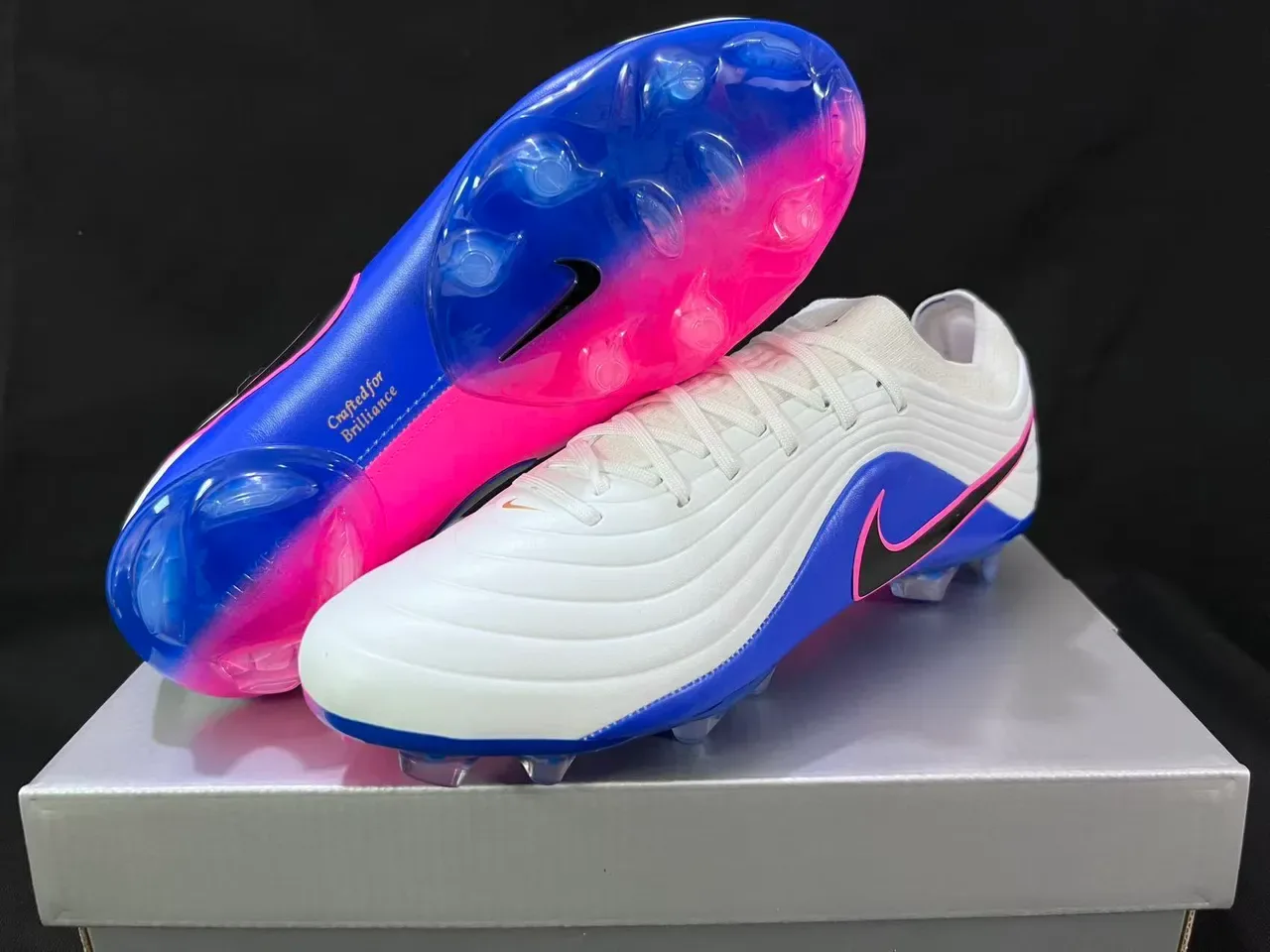 Nike White Blue Ribbed Synthetic Upper Asymmetrical Lacing Firm-Ground Soccer Shoes 7
