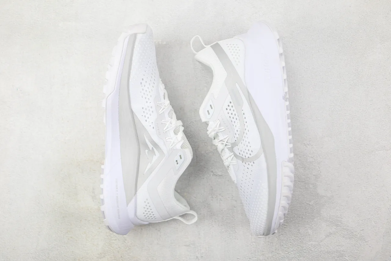 Nike White Gray Breathable Perforated Mesh Upper Light Synthetic Overlays Running Shoes 2