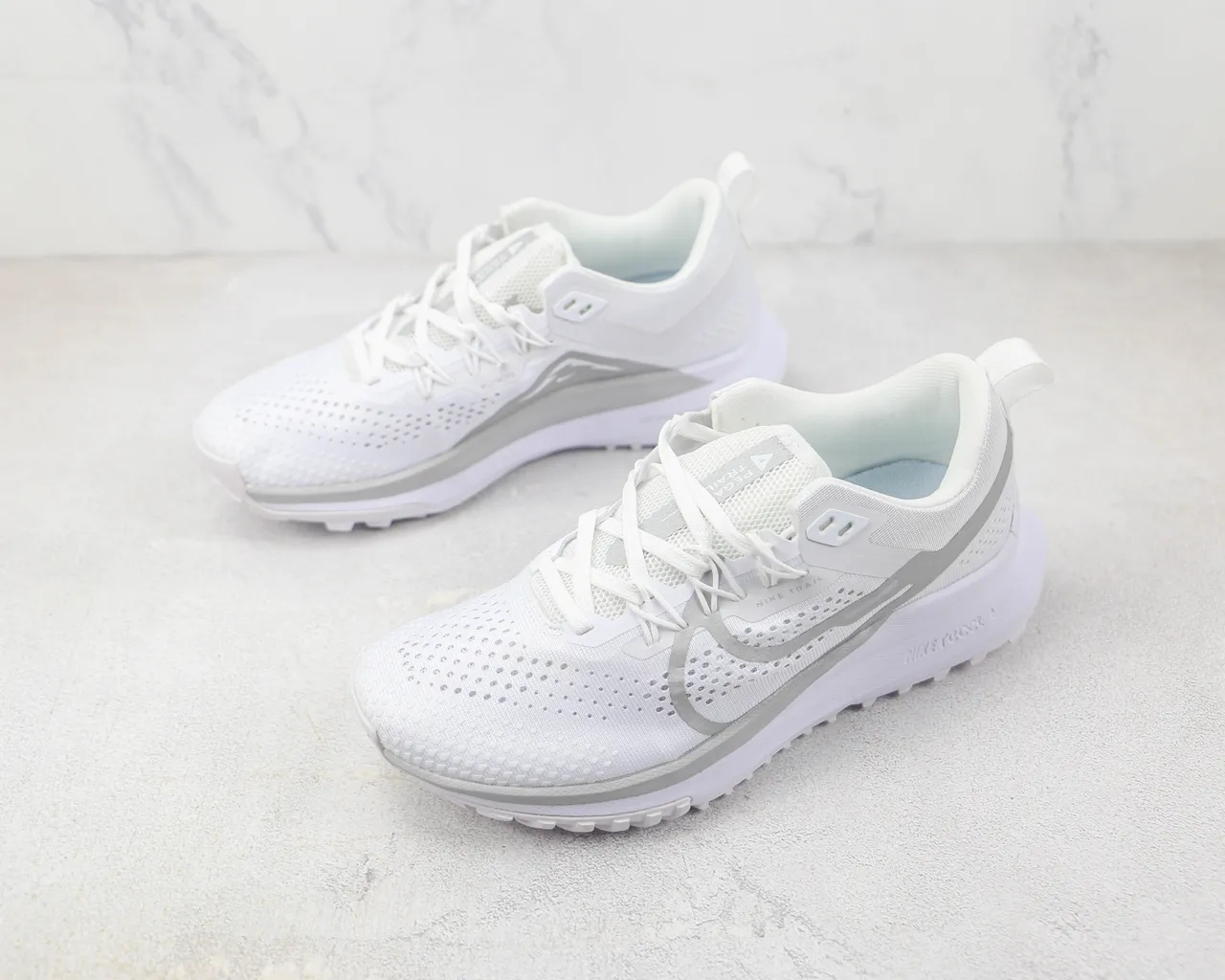 Nike White Gray Breathable Perforated Mesh Upper Light Synthetic Overlays Running Shoes 4